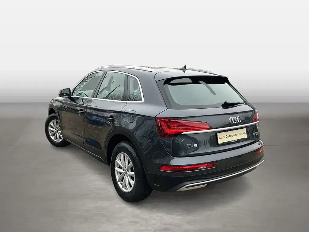 Używany Audi Q5 300 KM (220 kW) 2021 Szary SUV