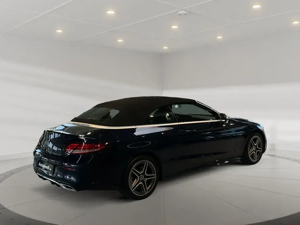 Gebraucht Mercedes C300 AMG 258 PS (189 kW) 2022 Manufaktur exklusiv cavansitblau metallic Cabrio