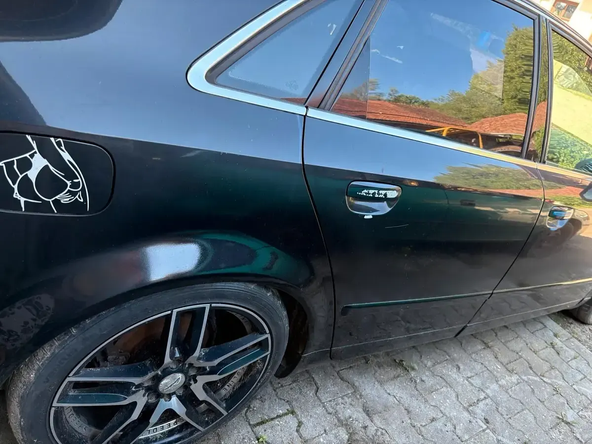 Gebraucht Audi A4 163 PS (119 kW) 2002 Schwarz Limousine