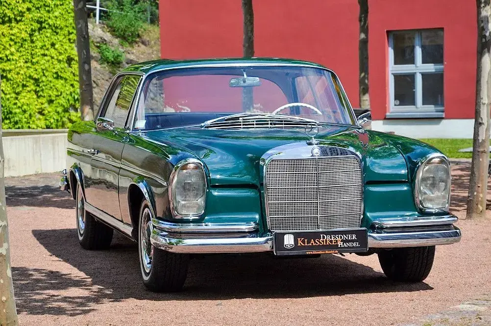 Gebraucht Mercedes 250 SE 150 PS (110 kW) 1966 Grün Coupé