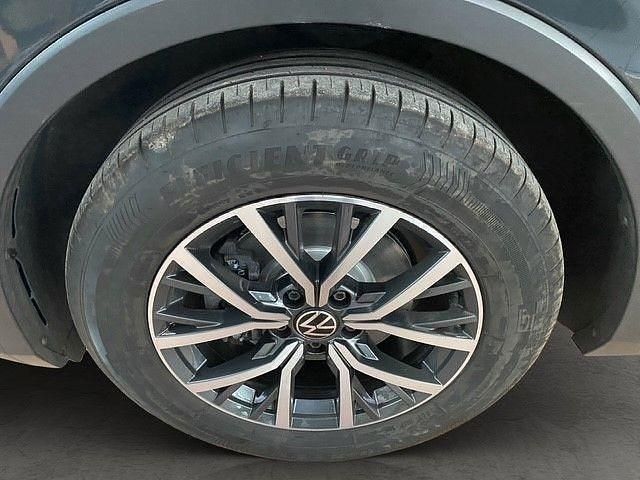 Gebraucht VW Tiguan 150 PS (110 kW) 2023 Grau SUV