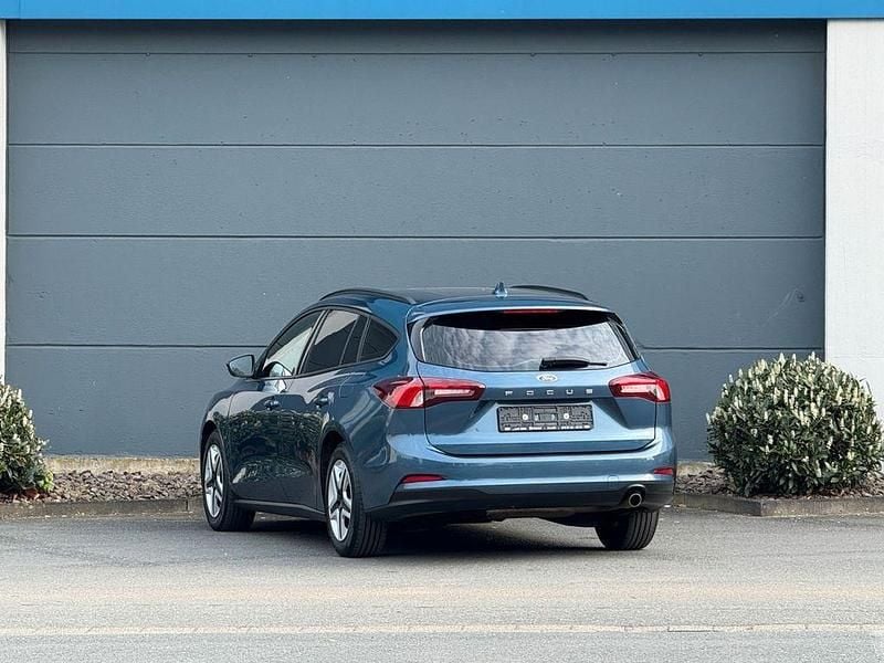 Gebraucht Ford Focus Cool & Connect 120 PS (88 kW) 2022 Blau Limousine