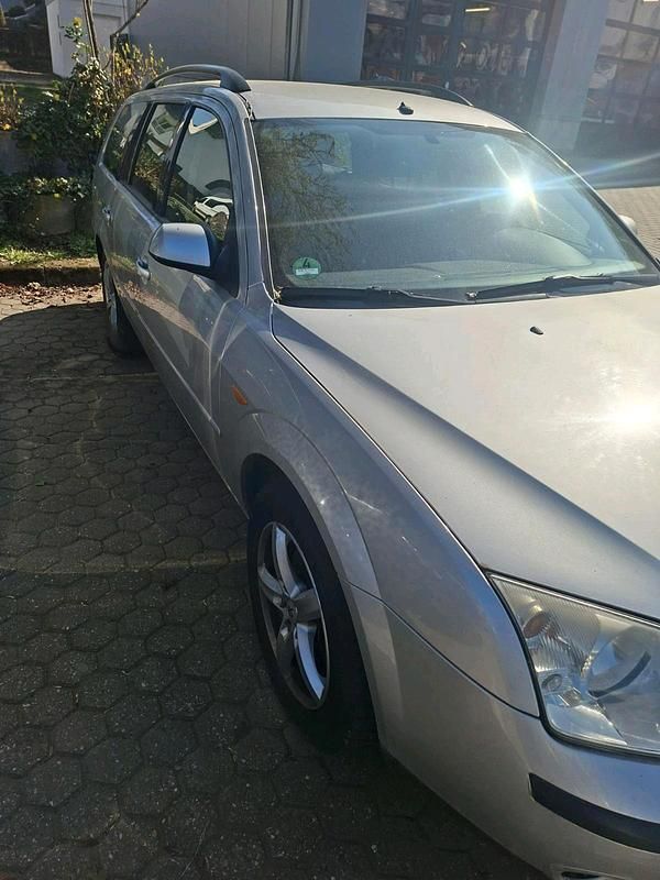 Gebraucht Ford Mondeo 125 PS (91 kW) 2003 Kombi