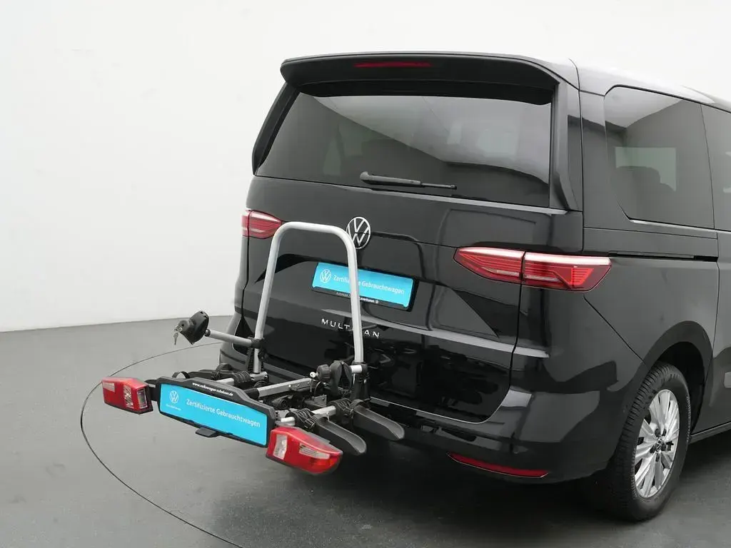 Gebraucht VW Multivan Life 150 PS (110 kW) 2025 Deep black Van / Kleinbus