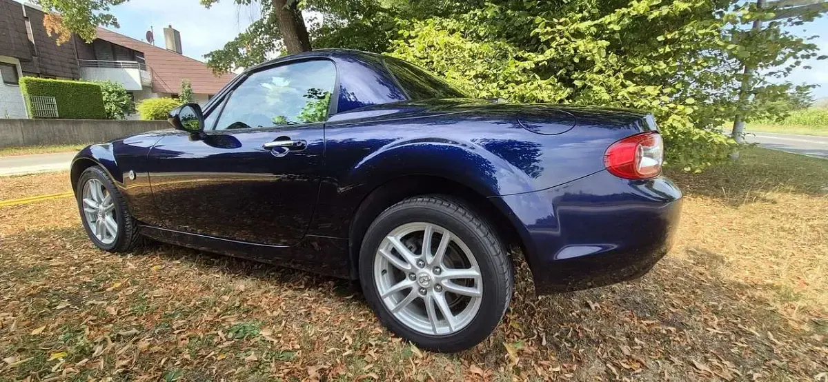 Gebraucht Mazda MX5 126 PS (92 kW) 2010 Tiamatblau metallic Cabrio