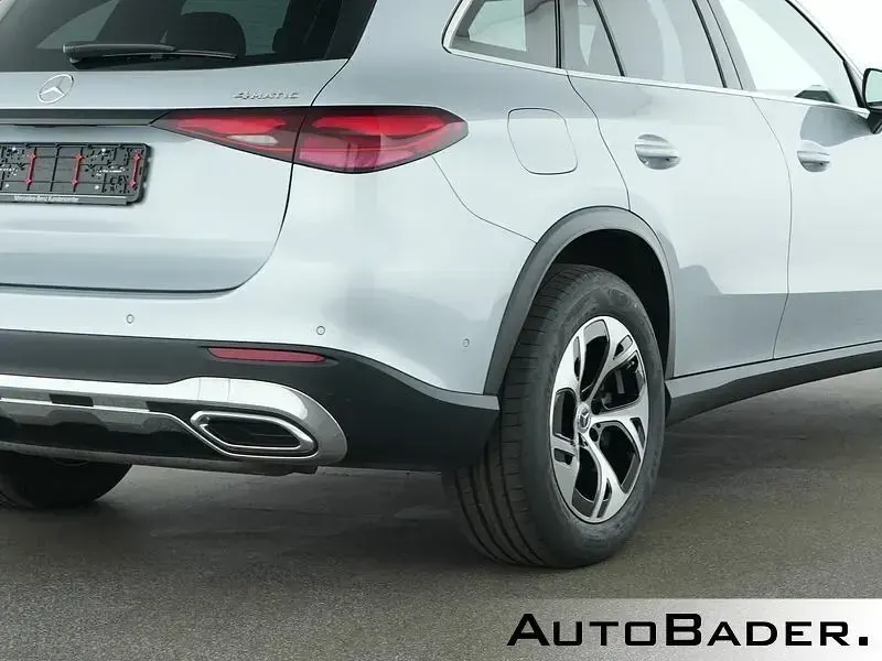 Gebraucht Mercedes GLC300 Advanced Plus 204 PS (150 kW) 2024 Silber SUV