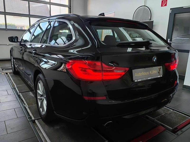 Gebraucht BMW 530 Sport Line 252 PS (185 kW) 2017 Schwarz Kombi