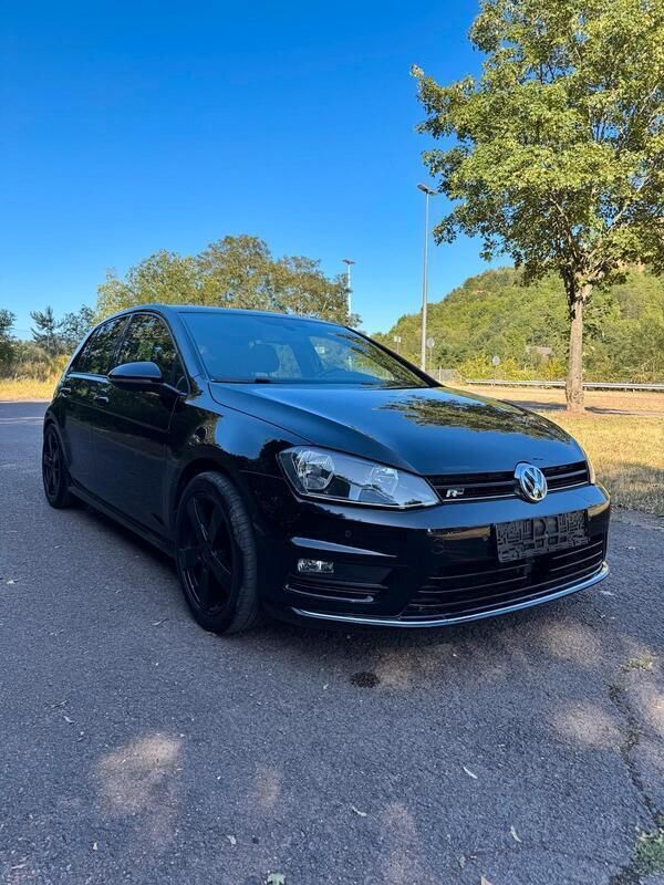 Schwarz Gebraucht 2015 VW Golf VII R Limousine | 10.990 € (Fairer Preis) - Bild 1/4