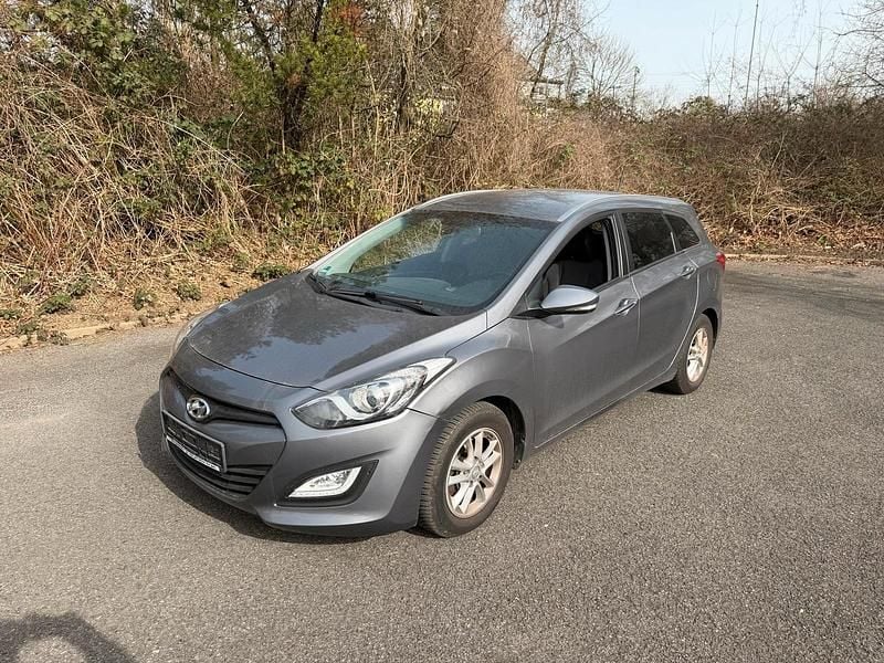 Gebraucht Hyundai i30 110 PS (80 kW) 2015 Kombi