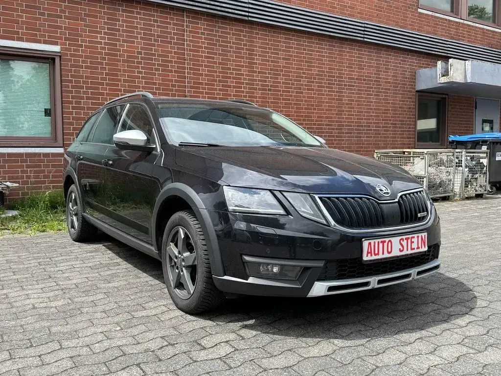 Gebraucht Skoda Octavia Scout 4x4 150 PS (110 kW) 2019 Schwarz Kombi