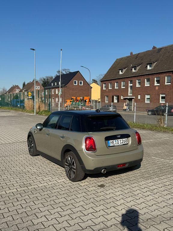 Gebraucht Mini Cooper 136 PS (100 kW) 2019 Grau Kleinwagen