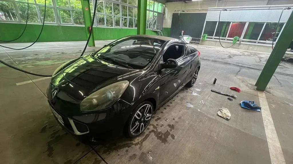Occasion Renault Wind Dynamique 102 ch (75 kW) 2011 Noir Cabriolet