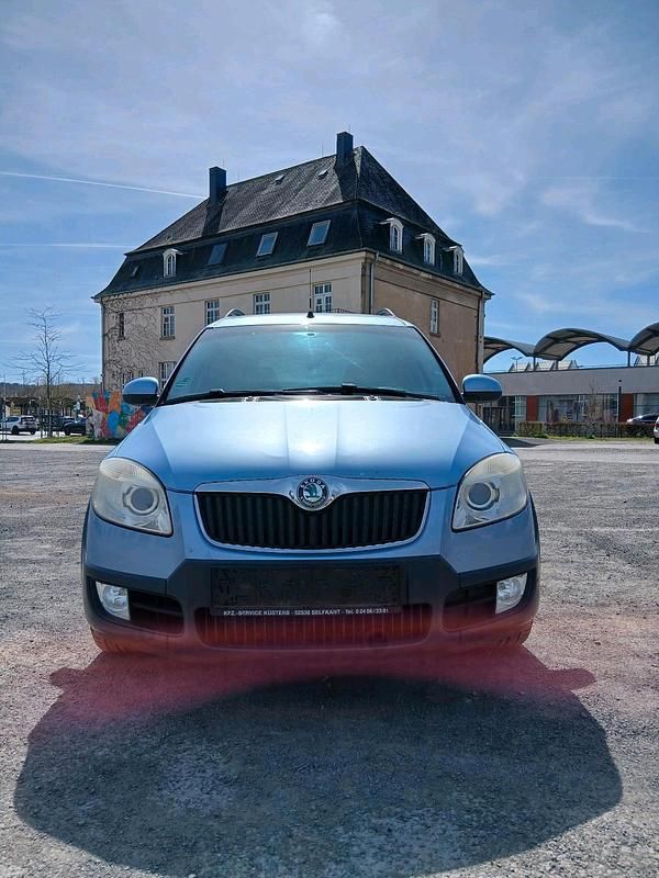 Gebraucht Skoda Roomster 125 PS (91 kW) 2008 Blau Van / Kleinbus