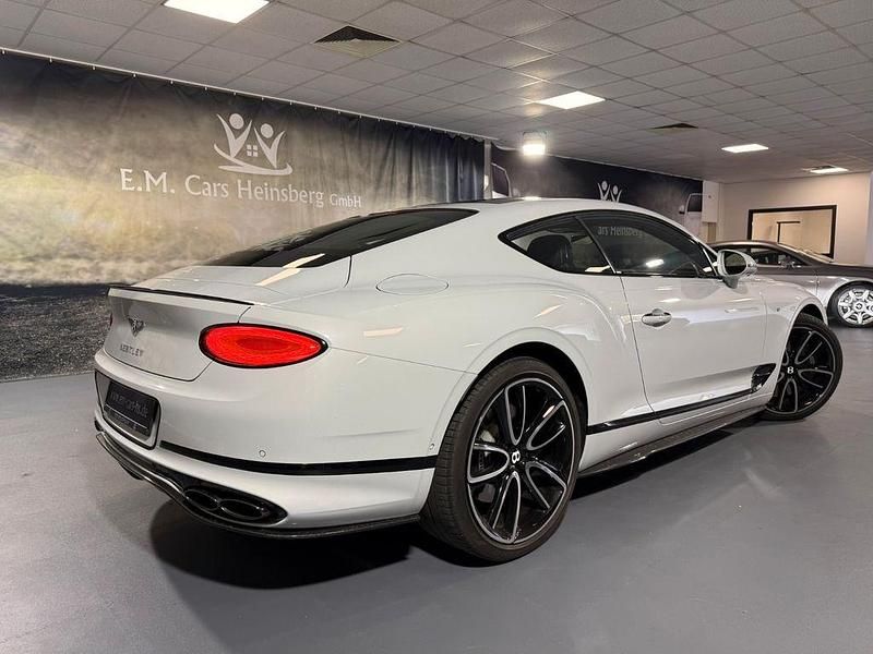 Gebraucht Bentley Continental GT Mulliner 549 PS (403 kW) 2022 Weiß Coupé
