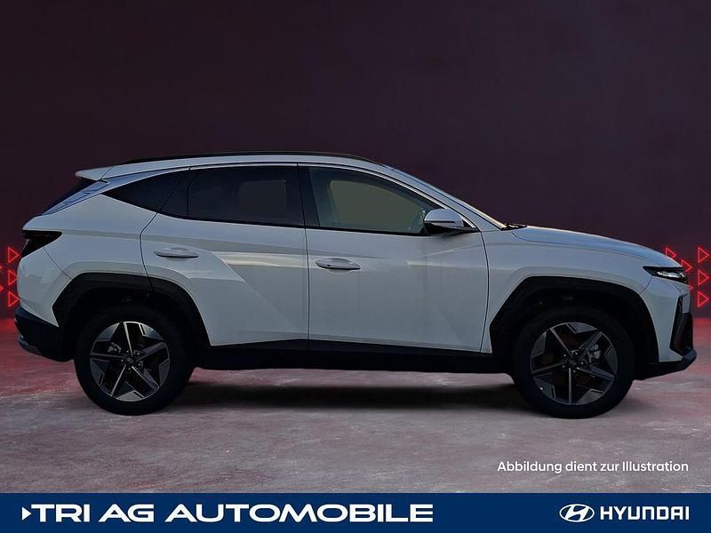 Neu Hyundai Tucson Trend 215 PS (158 kW) 2025 Serenity white / mic SUV
