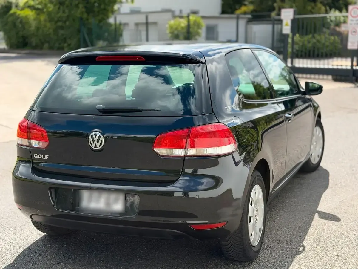 Gebraucht VW Golf 80 PS (58 kW) 2010 Schwarz Coupé
