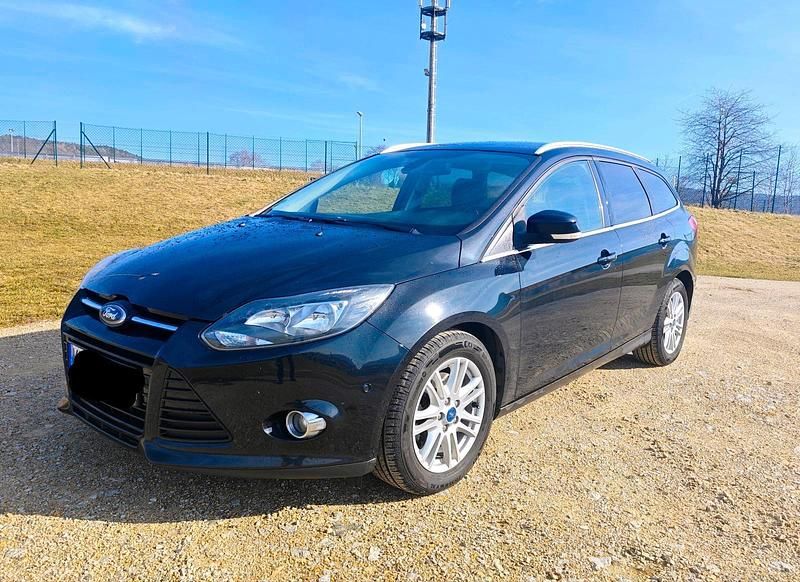Gebraucht Ford Focus Titanium 150 PS (110 kW) 2014 Schwarz Kombi