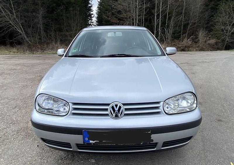 Gebraucht VW Golf IV Basis 101 PS (74 kW) 2000 Silber Limousine