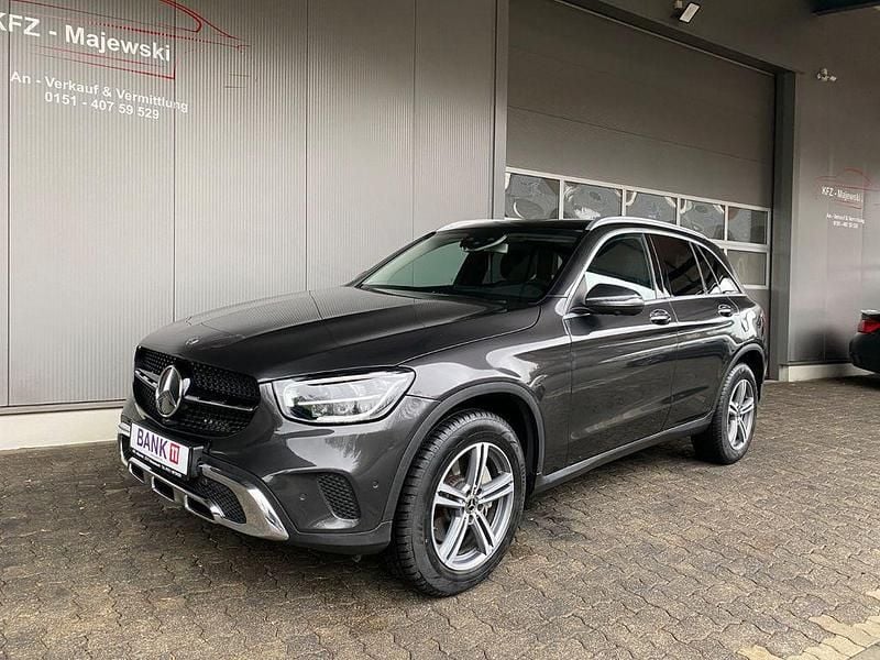 Gebraucht Mercedes GLC300 258 PS (189 kW) 2019 Grau SUV