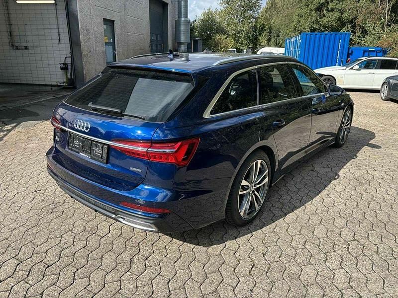 Gebraucht Audi A6 Sport 245 PS (180 kW) 2019 Blau Kombi