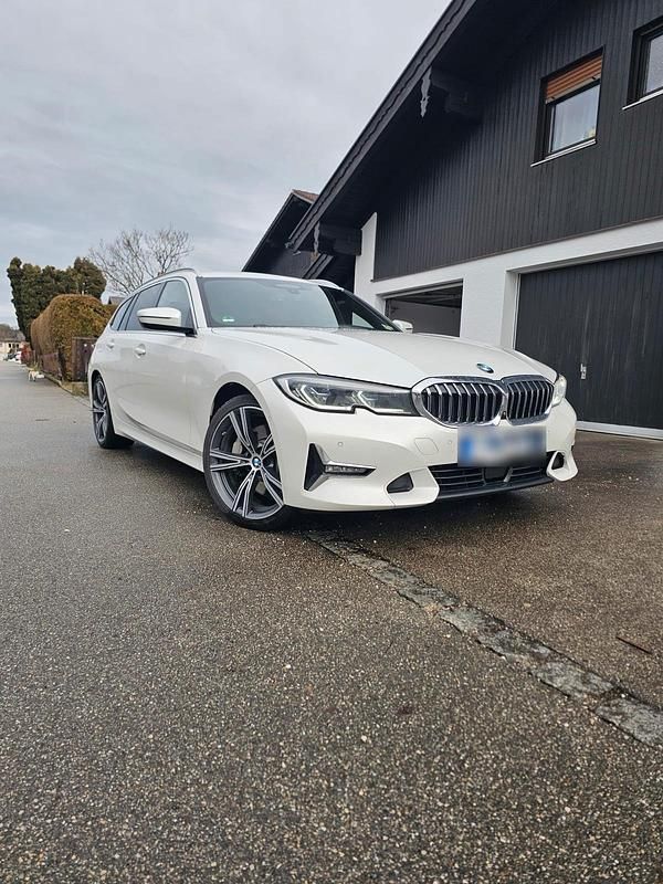Gebraucht BMW 330 Luxury Line 286 PS (210 kW) 2021 Weiß Kombi