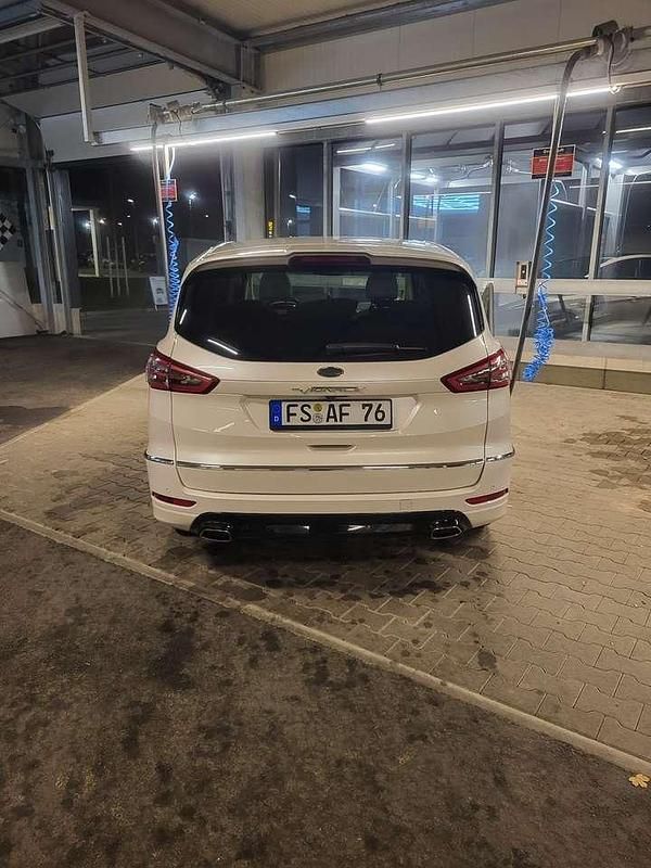 Gebraucht Ford S-MAX Vignale 209 PS (153 kW) 2017 Van / Kleinbus