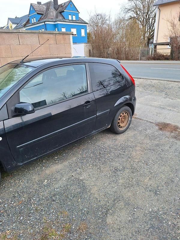 Gebraucht Ford Fiesta 80 PS (58 kW) 2008 Schwarz Kleinwagen