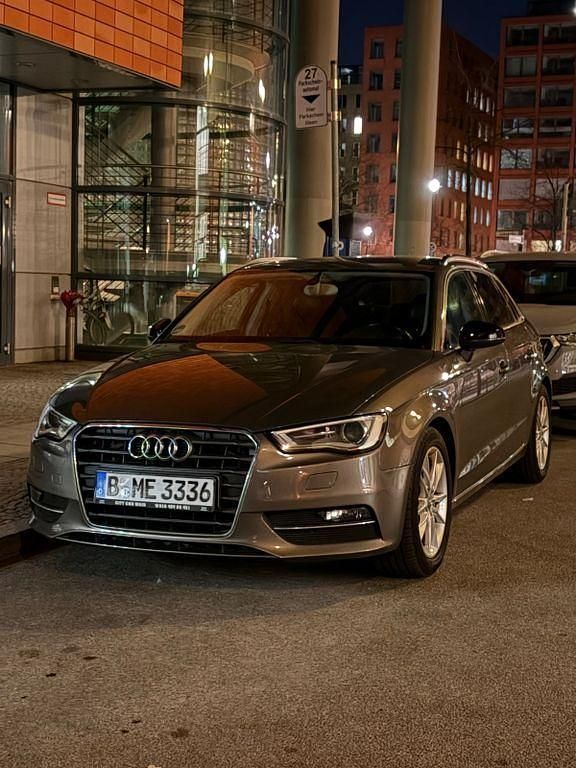 Gebraucht Audi A3 S-Line 105 PS (77 kW) 2013 Limousine