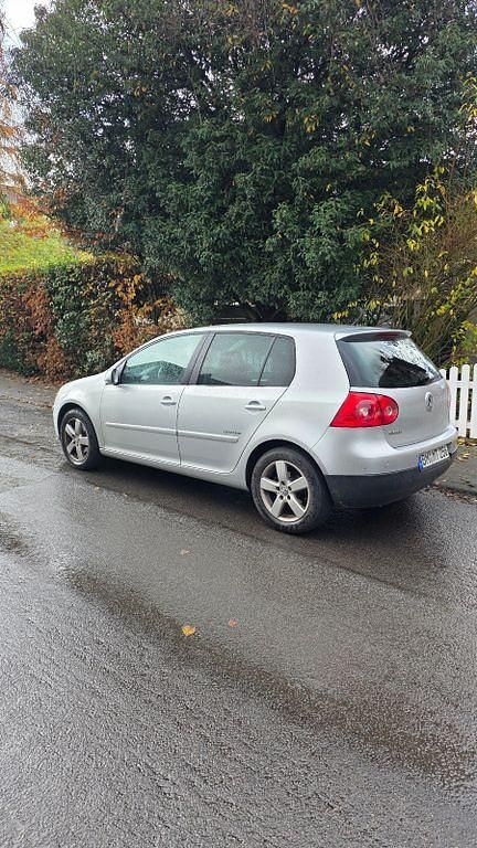 Silber Gebraucht 2008 VW Golf VI Trendline Limousine | 1.700 € (Superpreis) - Bild 1/3