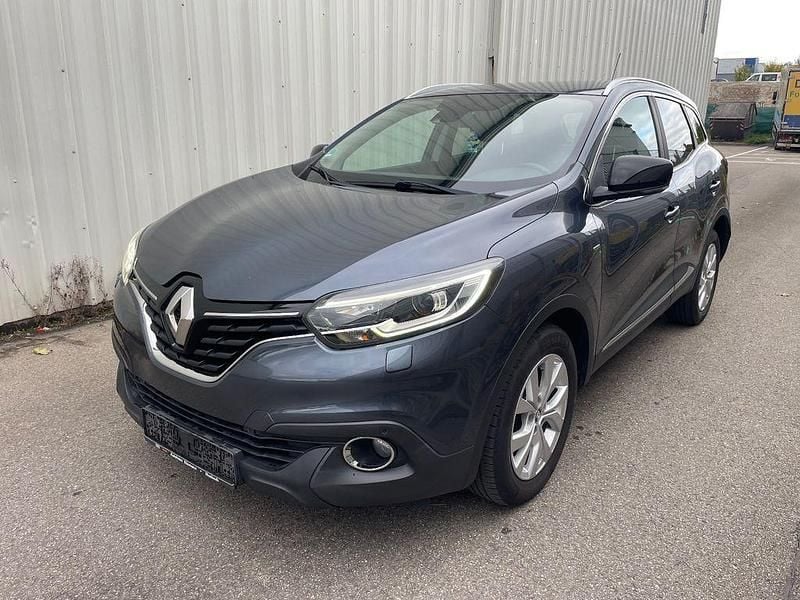 Grau Gebraucht 2018 Renault Kadjar LIMITED SUV | 10.990 € (Superpreis) - Bild 1/4