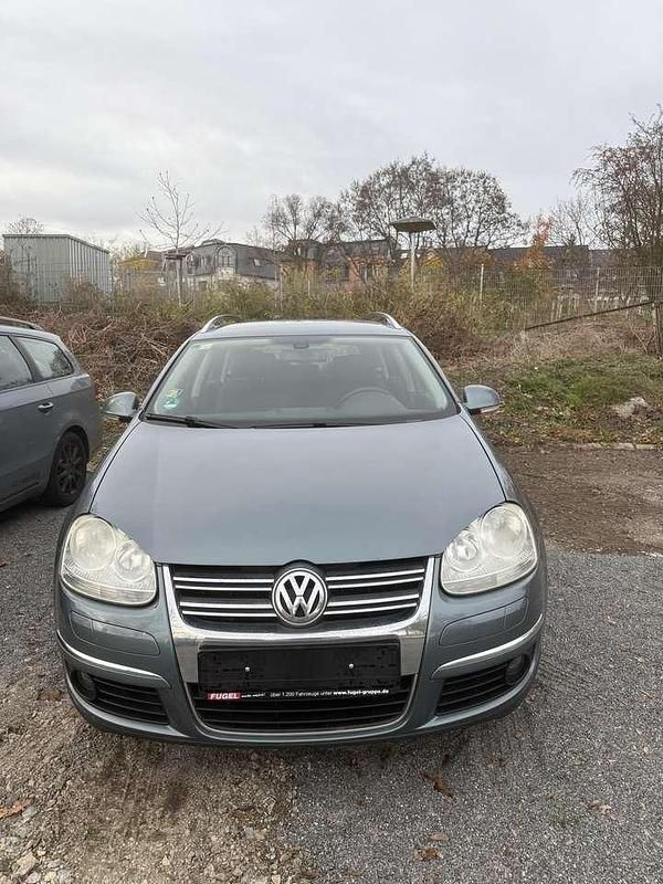 Beige Gebraucht 2008 VW Golf VI Comfortline Limousine | 2.650 € (Superpreis) - Bild 1/4