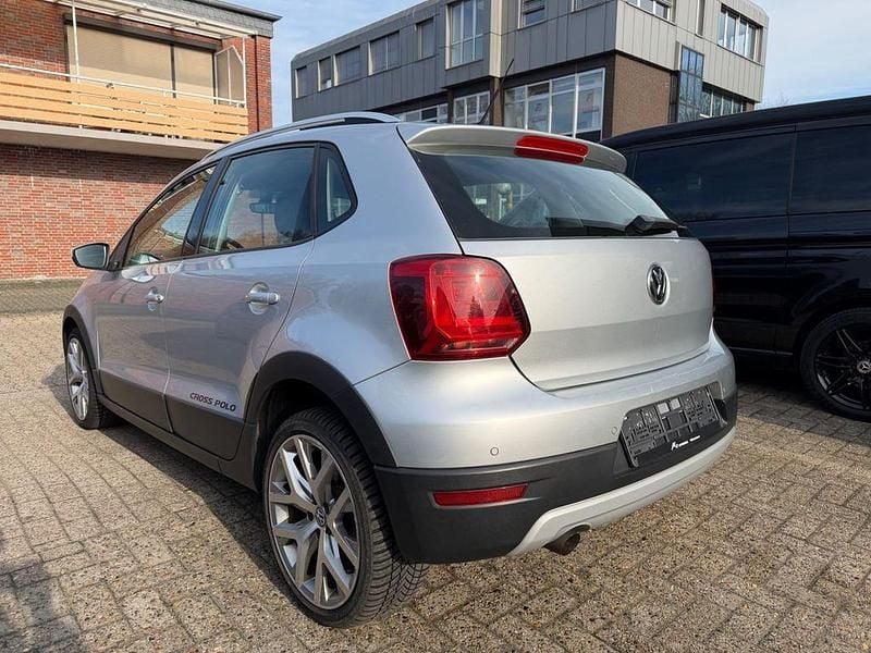 Gebraucht VW Polo Cross 90 PS (66 kW) 2016 Silber Kleinwagen