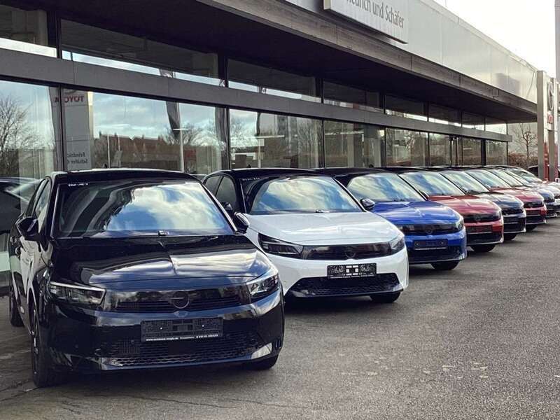 Rot Gebraucht 2024 Opel Corsa GS Line Kleinwagen | 17.000 € (Guter Preis) - Bild 1/1