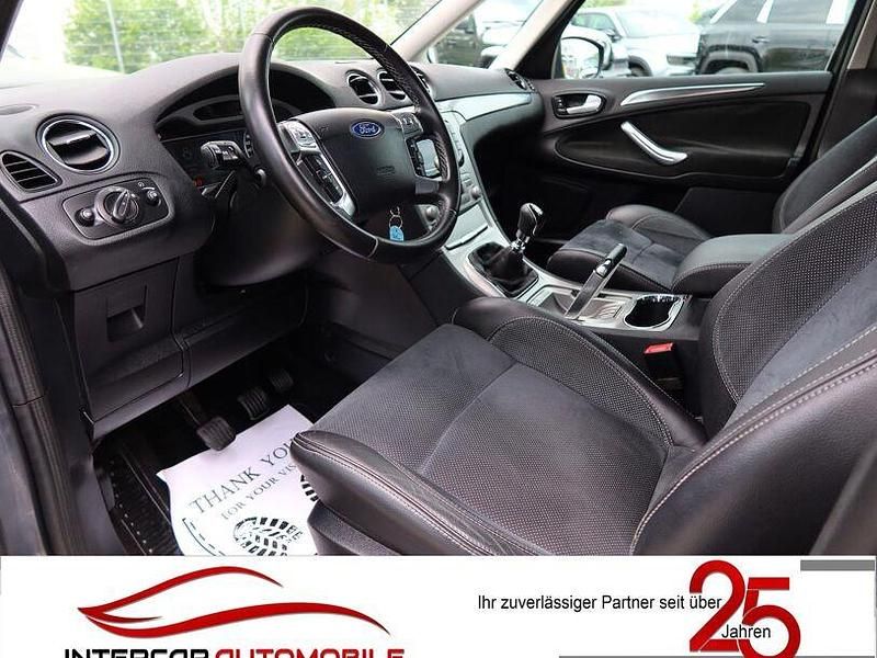 Usado Ford Galaxy Titanium 175 HP (128 kW) 2009 Cinzento Monovolume