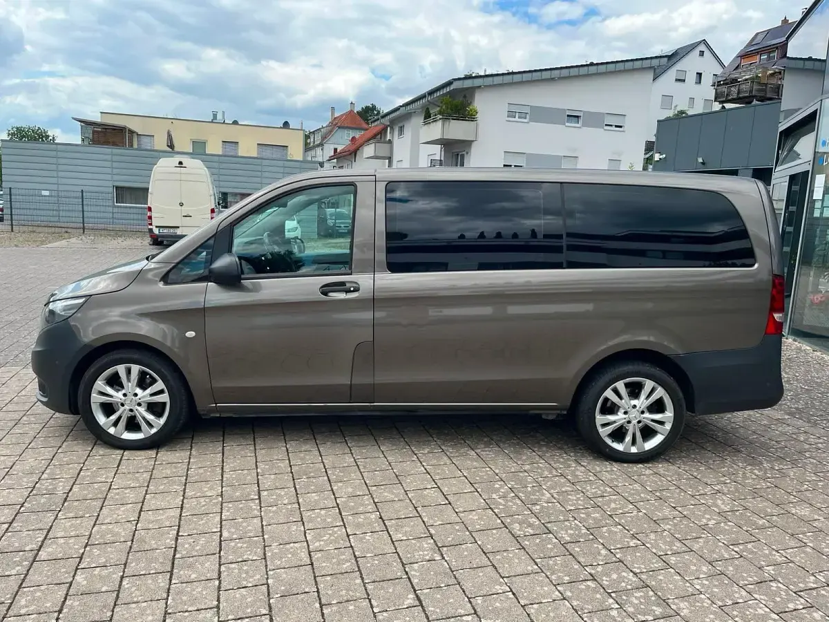 Gebraucht Mercedes Vito 190 PS (139 kW) 2014 Grau Van