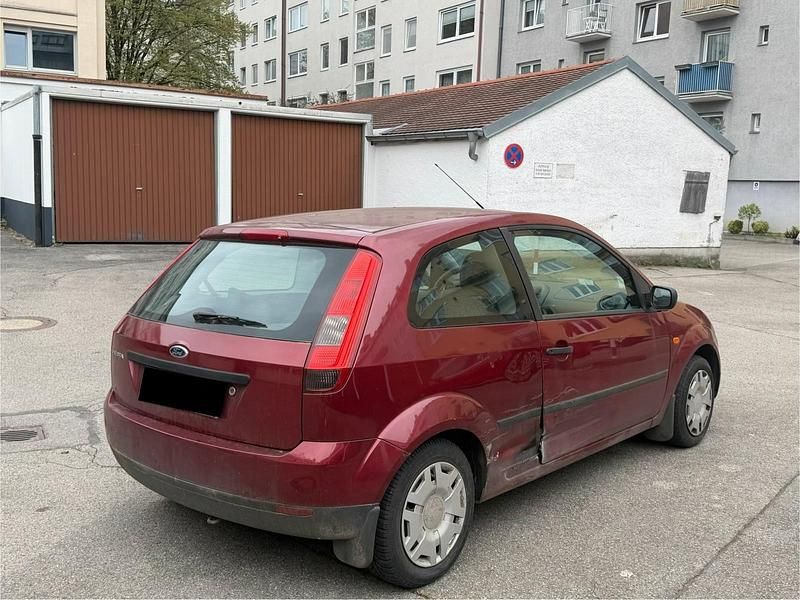 Gebraucht Ford Fiesta 2004 Rot Kleinwagen