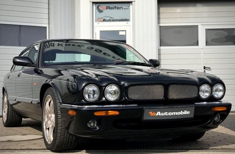 Gebraucht Jaguar XJR 363 PS (266 kW) 2000 Schwarz Limousine