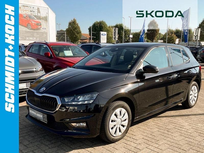 Schwarz Gebraucht 2024 Skoda Fabia Selection Limousine | 22.450 € (Fairer Preis) - Bild 1/4
