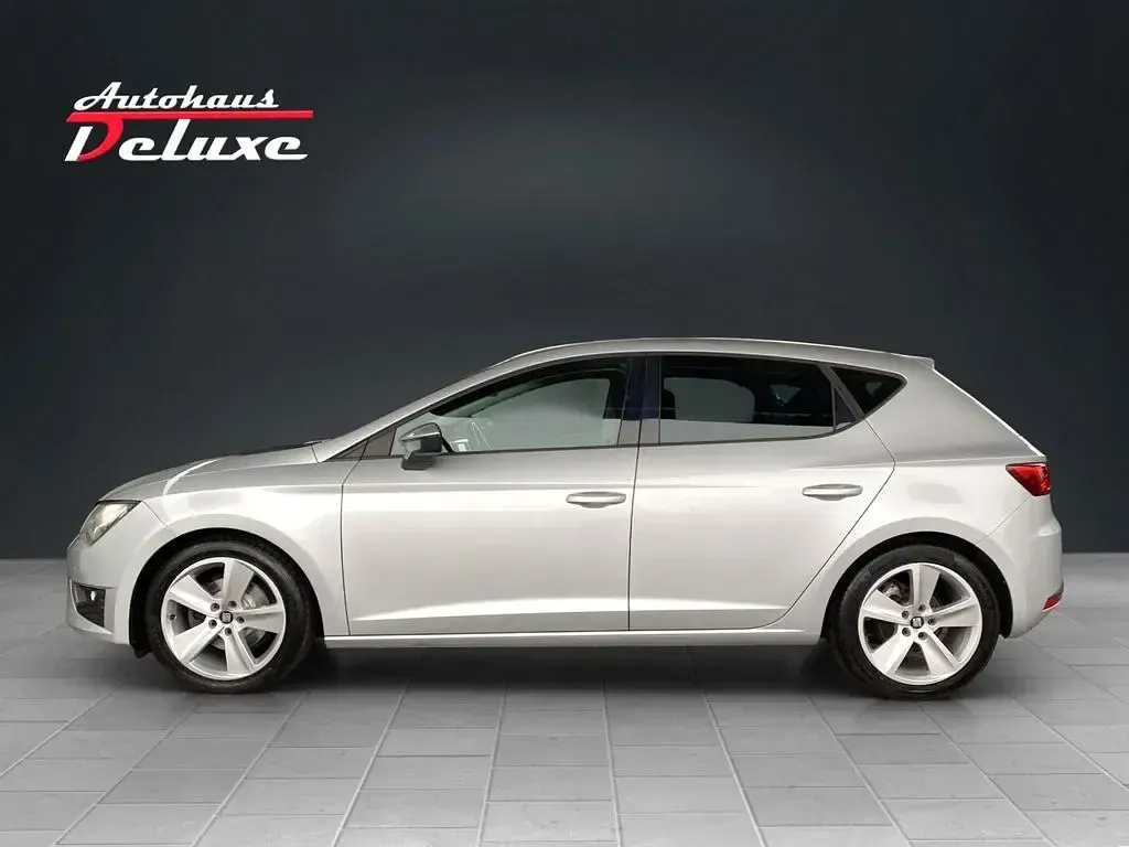 Gebraucht Seat Leon FR-Line 150 PS (110 kW) 2016 "estrella" silber Limousine