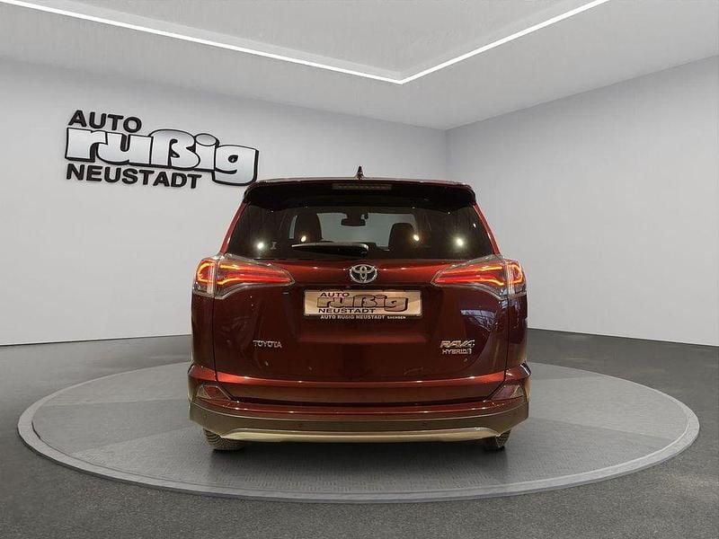 Gebraucht Toyota RAV4 Hybrid Edition-S 155 PS (114 kW) 2017 Chili mica SUV