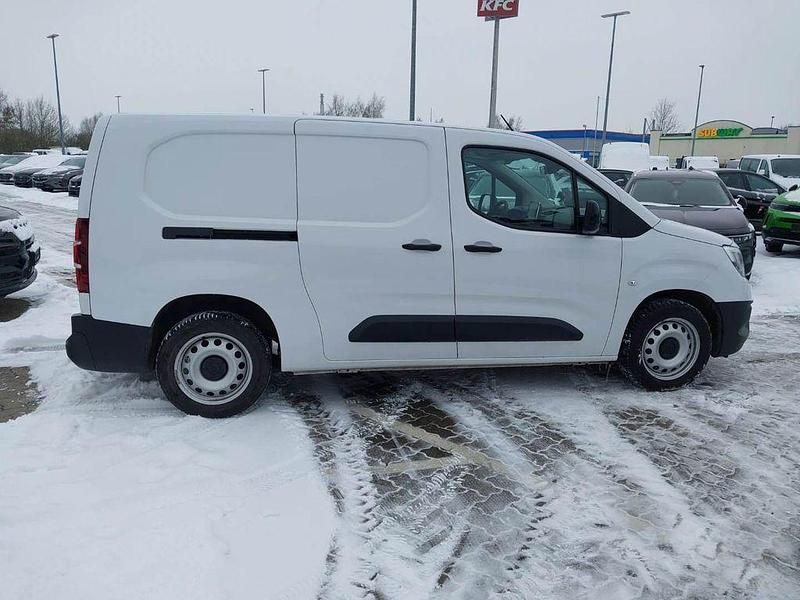 Gebraucht Opel Combo 102 PS (75 kW) 2023 Weiß Van / Kleinbus