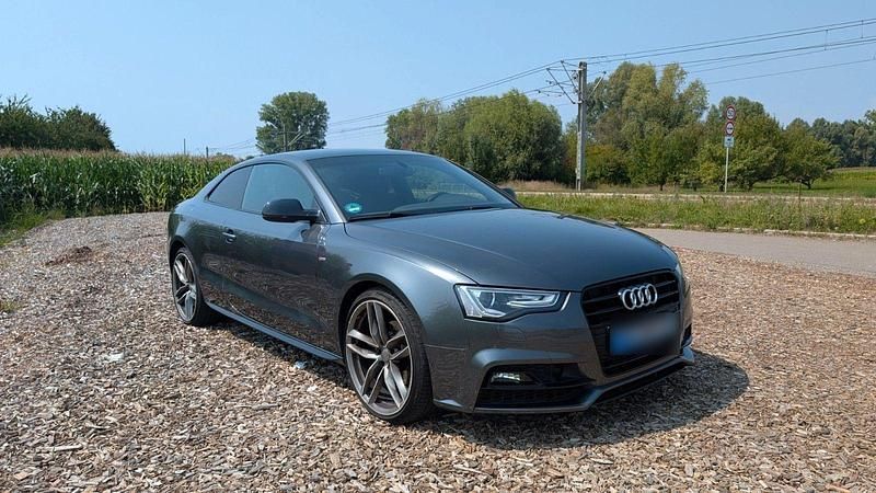 Gebraucht Audi A5 S-Line 177 PS (130 kW) 2016 Grau Coupé