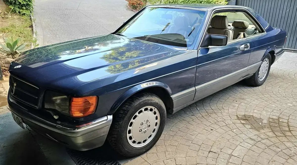 Gebraucht Mercedes 560 299 PS (219 kW) 1988 Blau Coupé
