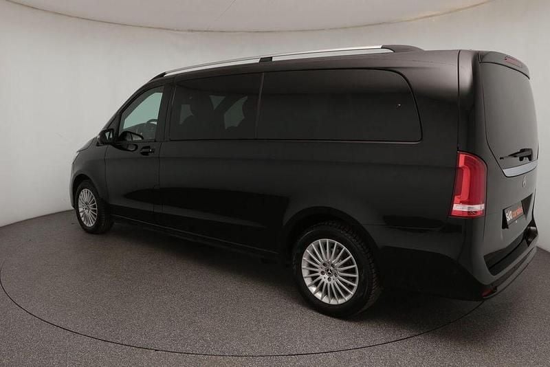 Gebraucht Mercedes V300 237 PS (174 kW) 2024 Schwarz Van / Kleinbus