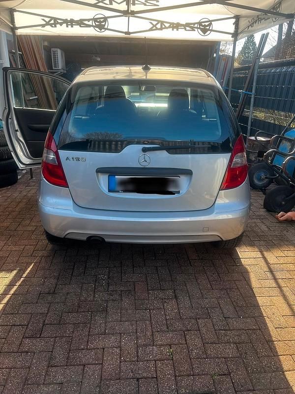 Gebraucht Mercedes A150 95 PS (69 kW) 2008 Silber Kleinwagen