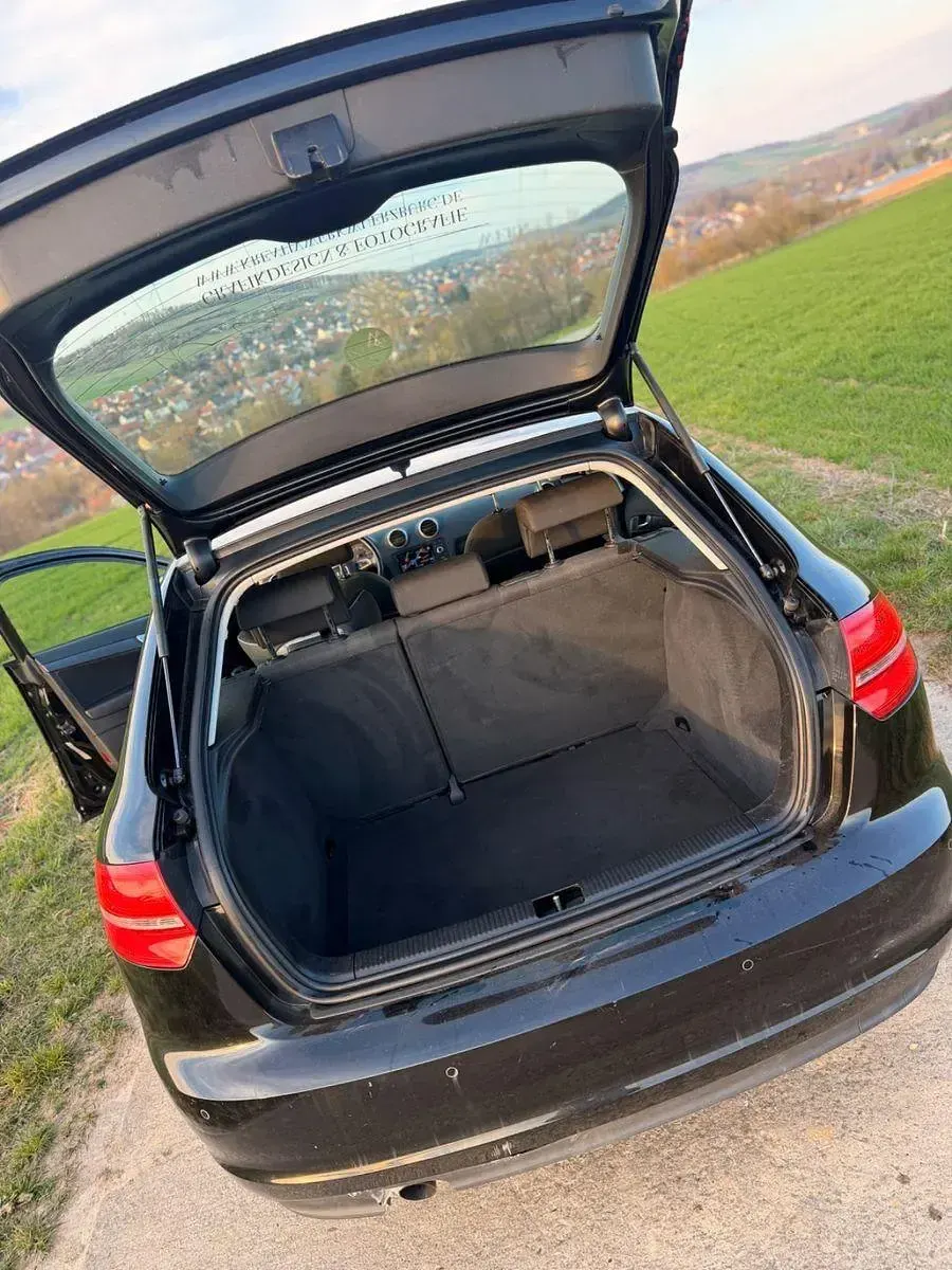 Gebraucht Audi A3 Ambiente 140 PS (102 kW) 2012 Schwarz Kleinwagen