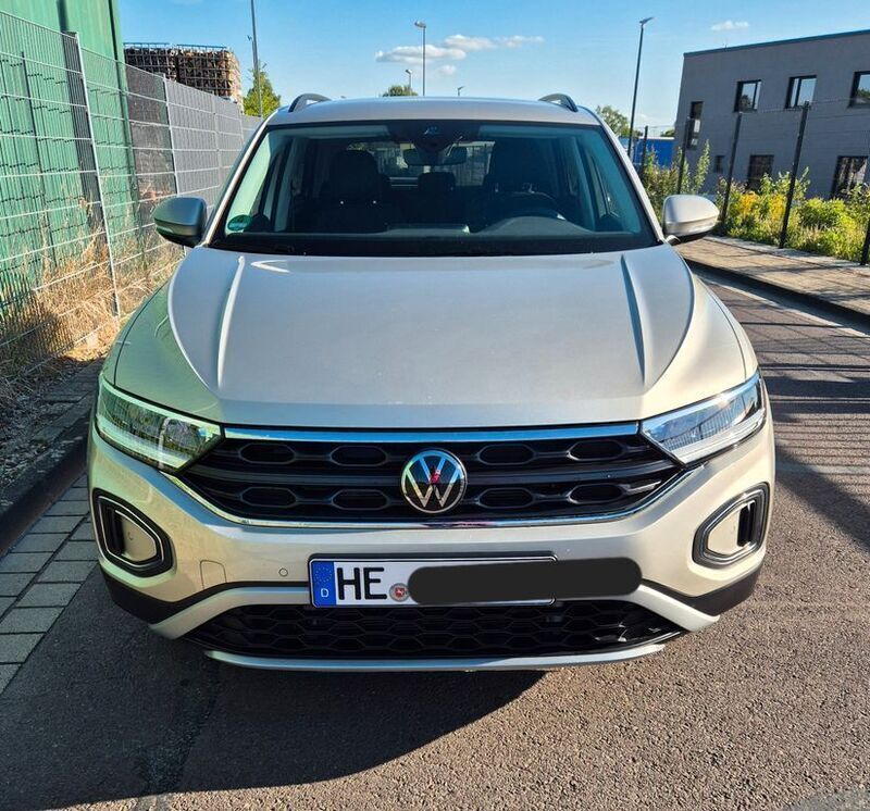 Silber Gebraucht 2023 VW T-Roc Move SUV | 27.500 € (Fairer Preis) - Bild 1/4