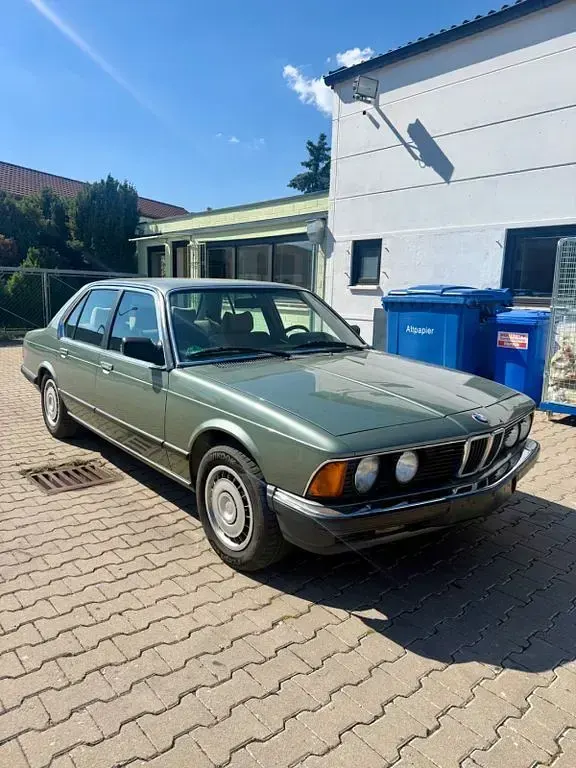Gebraucht BMW 735 185 PS (136 kW) 1985 Grün Limousine