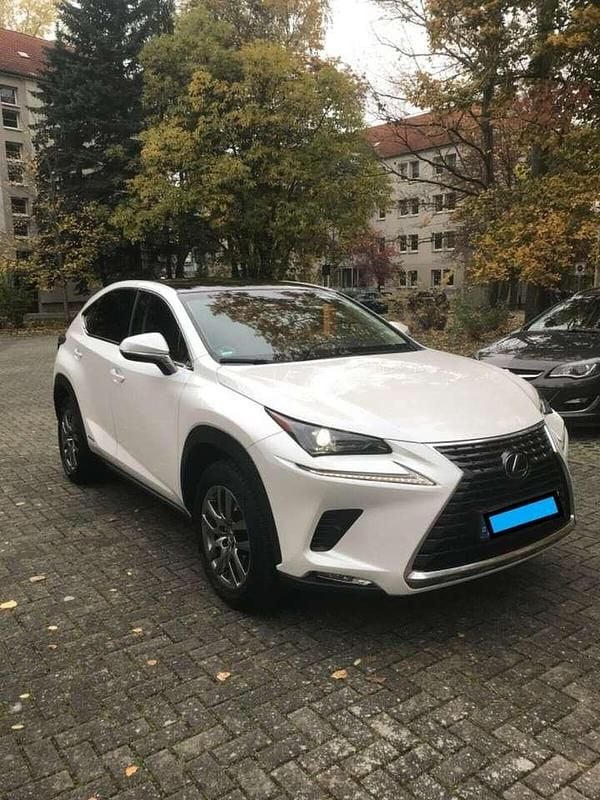 Gebraucht Lexus NX300h Limited Edition 155 PS (114 kW) 2018 Weiß SUV