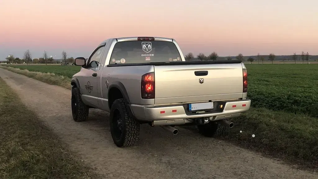 Second-hand Dodge Ram 345 CP (253 kW) 2007 Argintiu Pickup